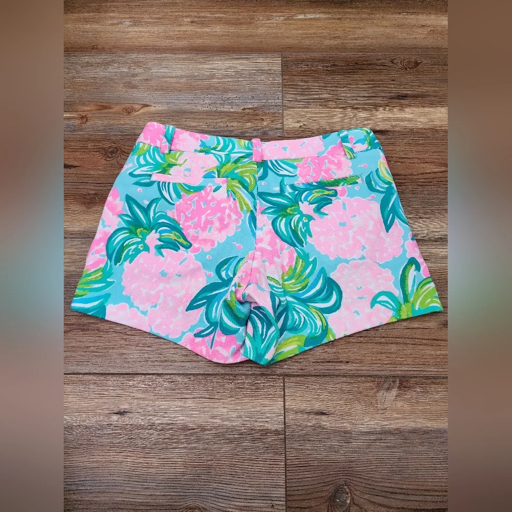 Lilly Pulitzer Callahan Knit Shorts Women's 0 in the Blue Ibiza Pineapple Shake